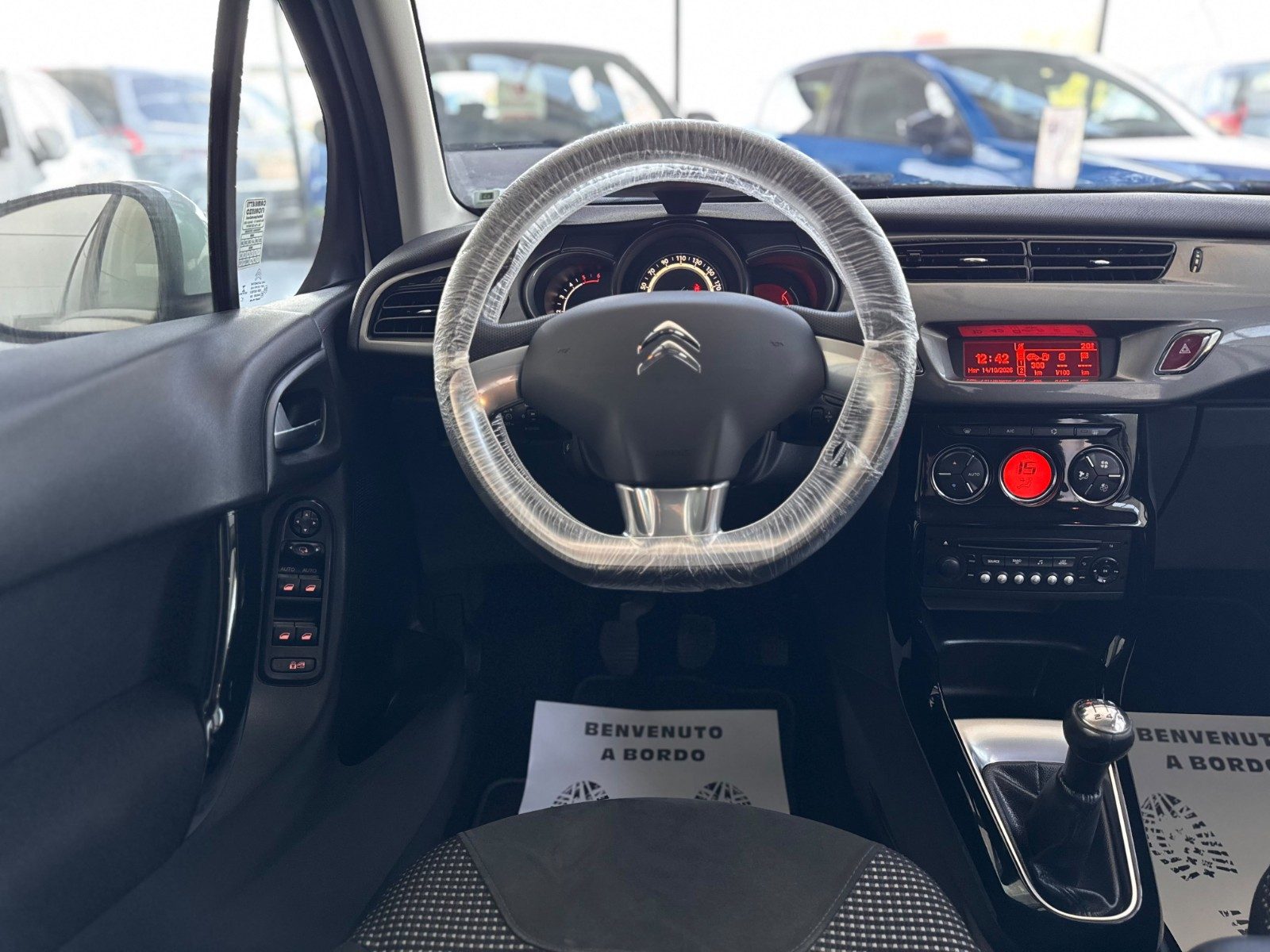 C3 1.4 HDI 70 EXCLUSIVE