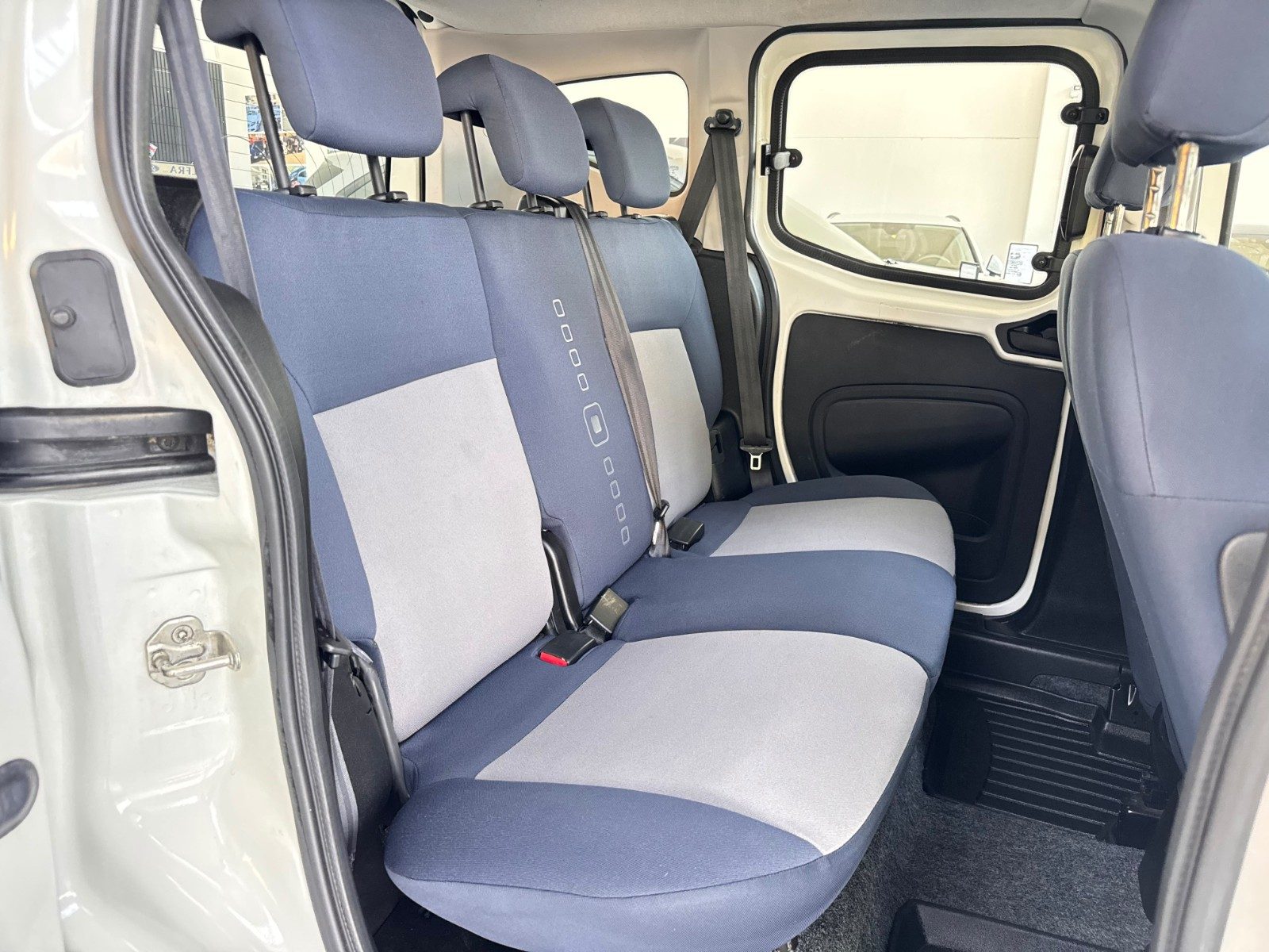 CITROEN 1.3 HDi 75CV  Silver Selection